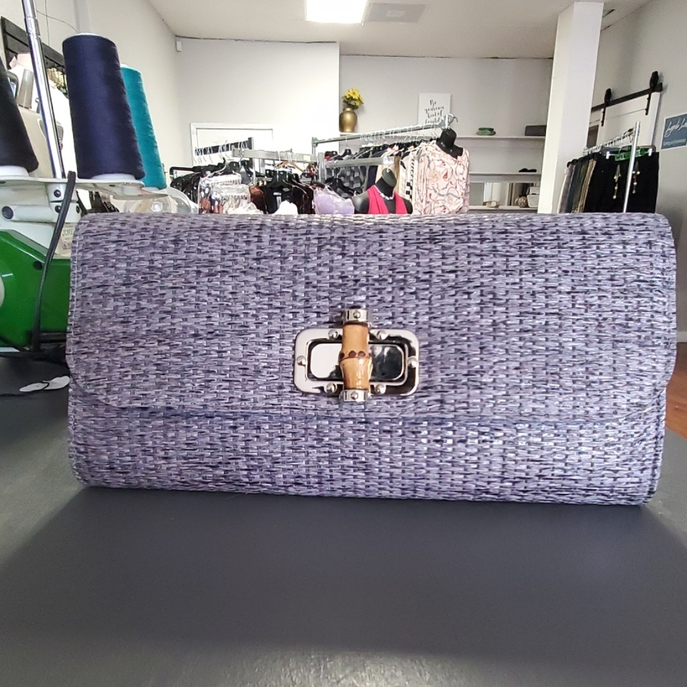 Straw clutch/crossbody